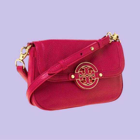 Tory Burch Handbags - Tory Burch Amanda Crossbody Bag